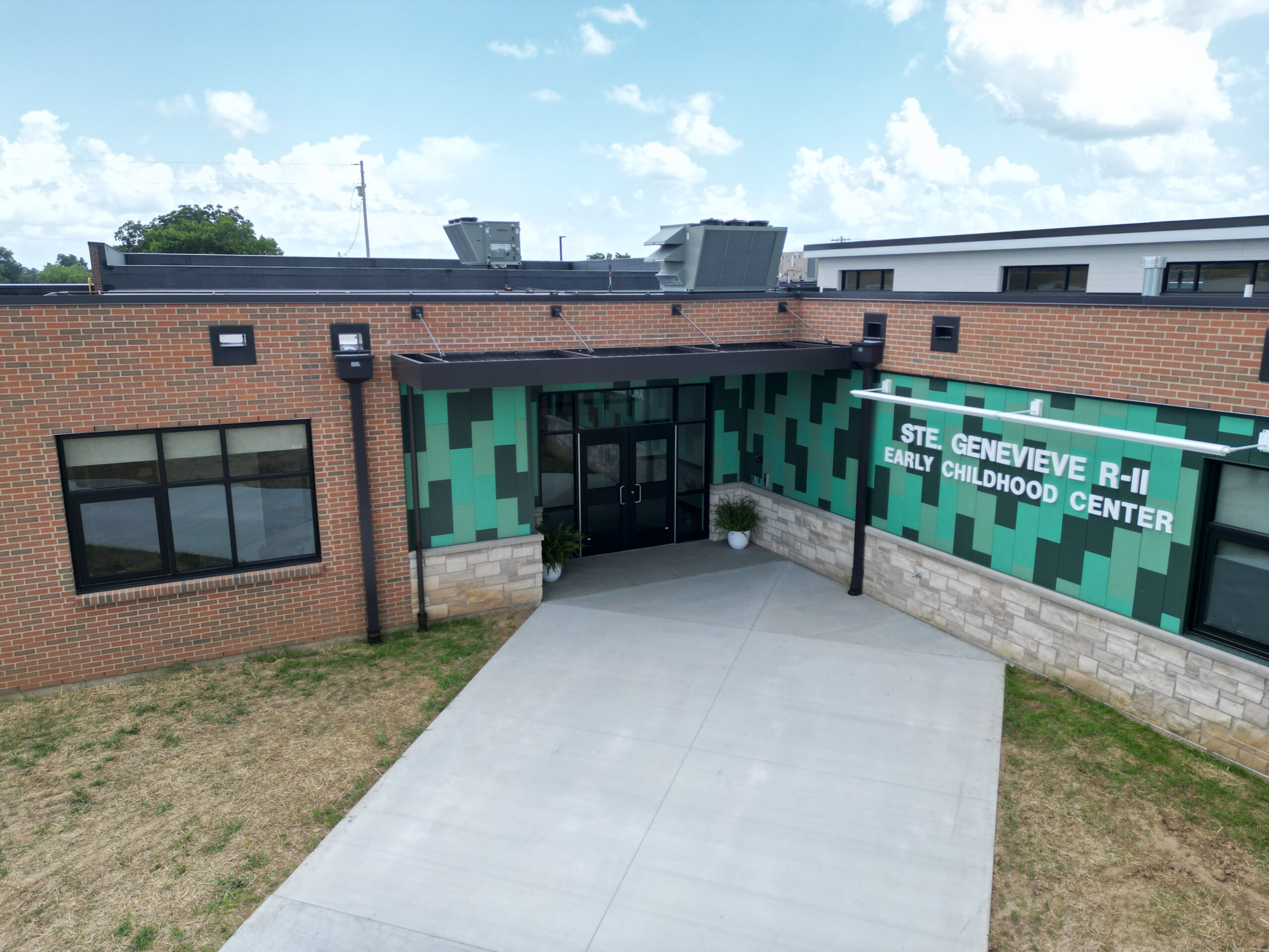 Brick and stone front entrance to the Ste. Genevieve Early Childhood Center